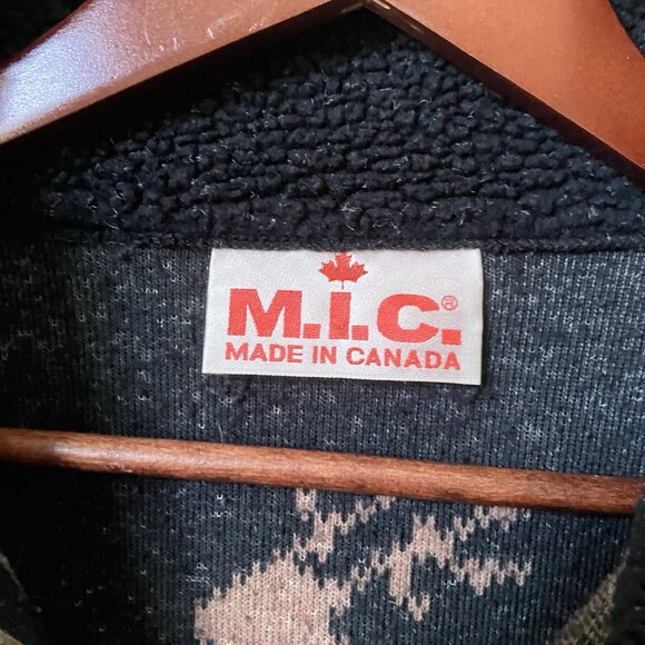 Vintage MIC Fleece Cardigan Womens Black Faux Fur Zip Holiday Reindeer Xmas - Picture 3 of 9